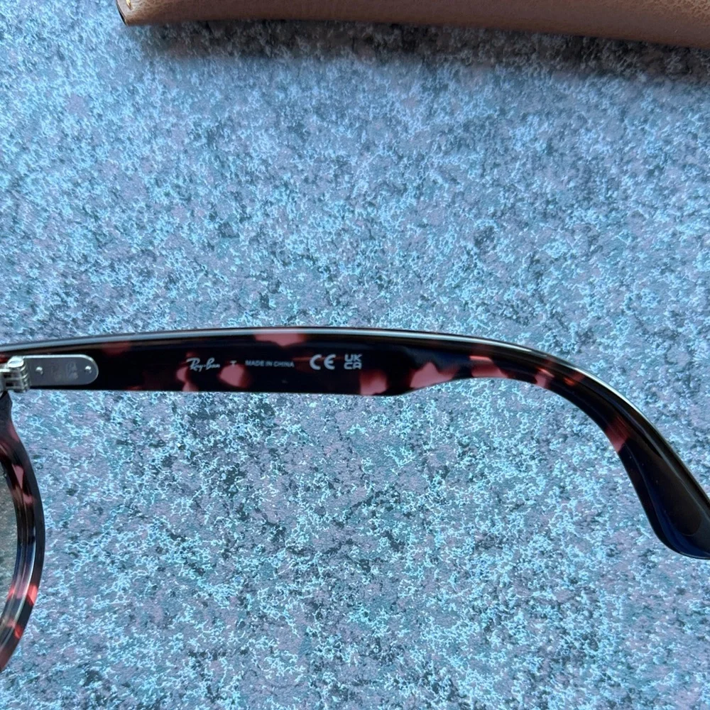 Ray-Ban Classic Tortoise Sunglasses with Brown Case rb2242 wayfarer oval - Picture 3 of 5